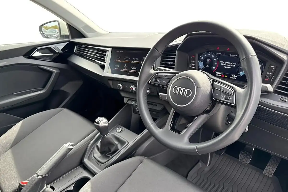 2023-audi-a1-10-30-tfsi-technik-big-13