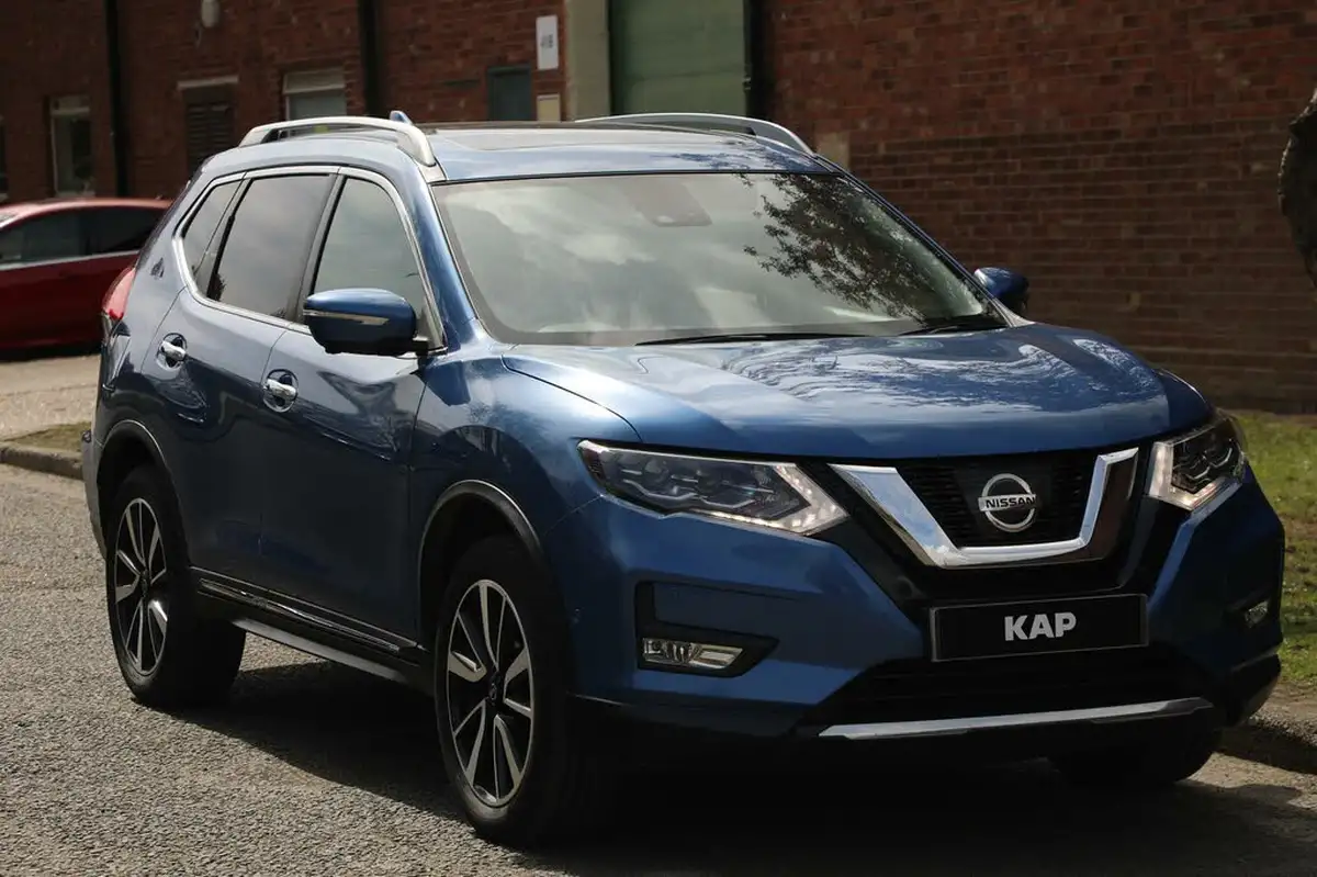 2017-nissan-x-trail-16dci-tekna-4wd-big-3