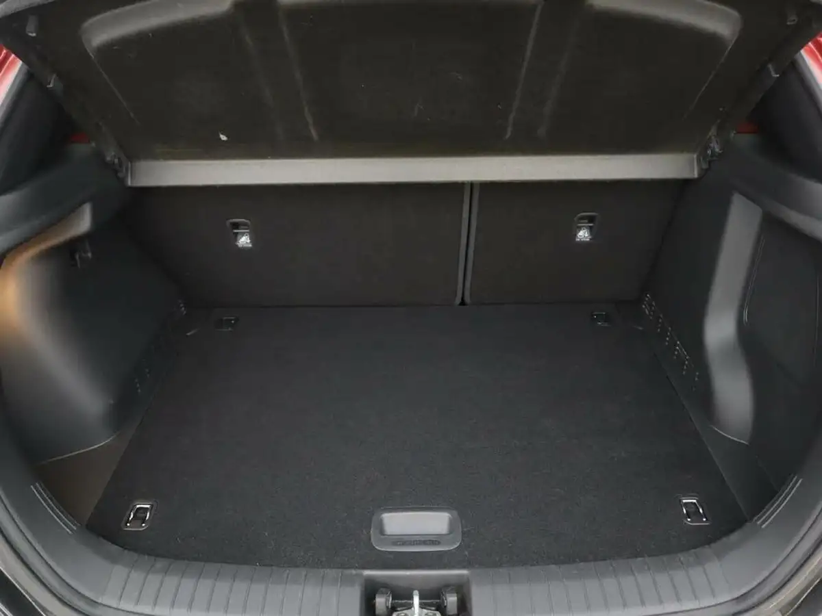 2018-hyundai-kona-10-t-gdi-premium-se-1-tone-roof-big-8
