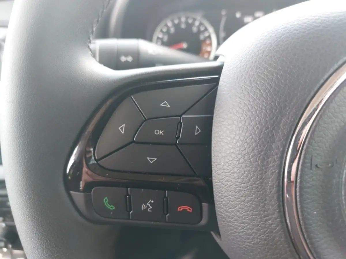 2022-jeep-renegade-10-gse-night-eagle-big-17