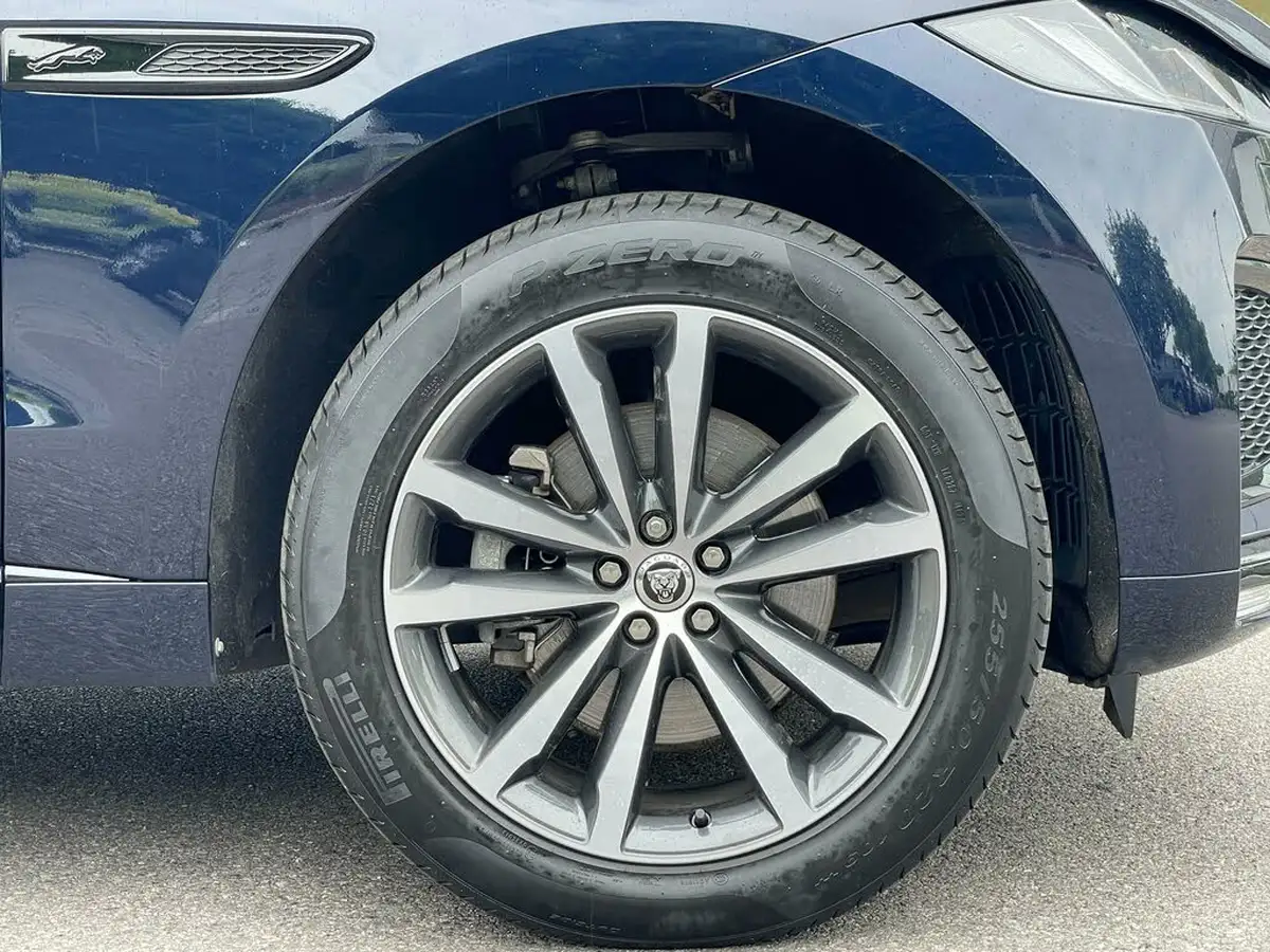 2024-jaguar-f-pace-20-d200-r-dynamic-se-black-90th-anniversary-edition-big-17