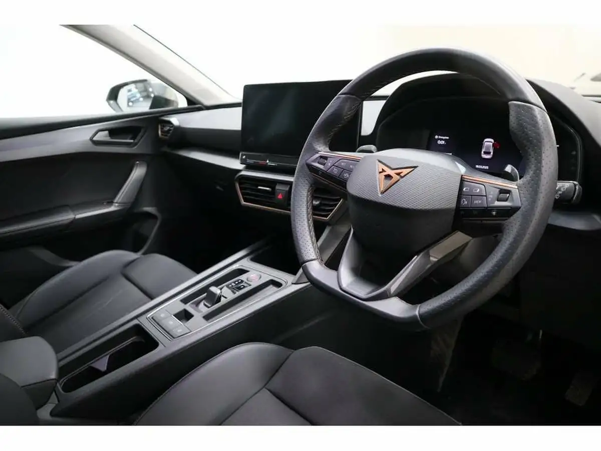 2024-cupra-leon-nf-15-etsi-v1-design-edition-hatchback-big-5