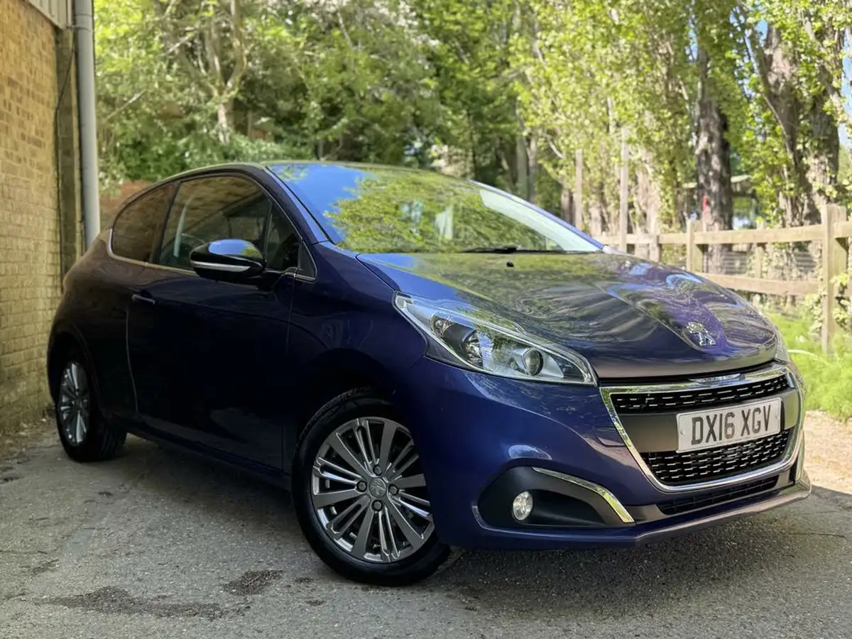 2016-peugeot-208-12-puretech-allure-82bhp-3d-big-6
