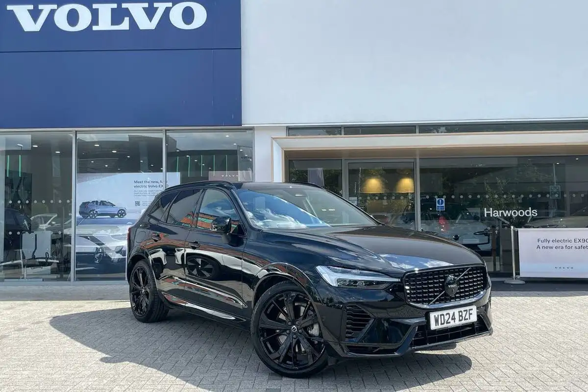 2024-volvo-xc60-20-t8-ultra-black-edition-big-0