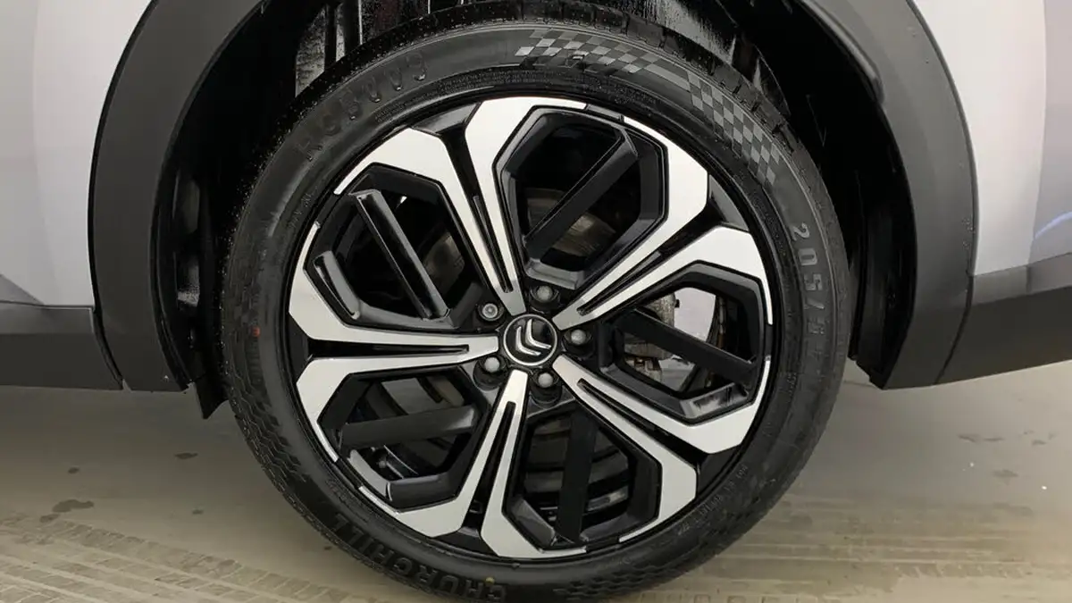 2023-citroen-c5-x-12-puretech-shine-big-16
