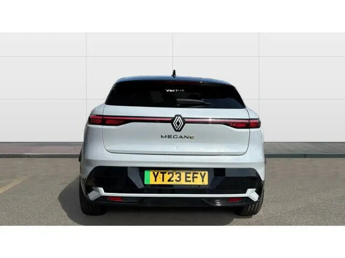 2023-renault-megane-e-tech-e-techno-big-5
