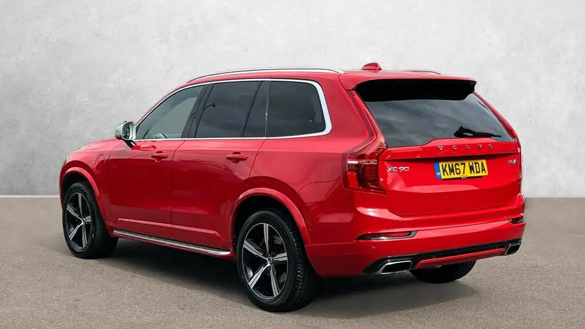 2017-volvo-xc90-20-t8-r-design-pro-twin-engine-big-1