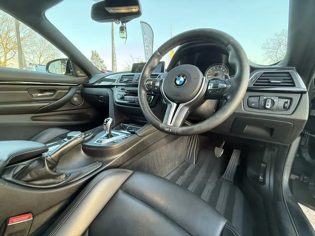 2015-bmw-4-series-30-m4-425bhp-ss-coupe-m-dct-big-9