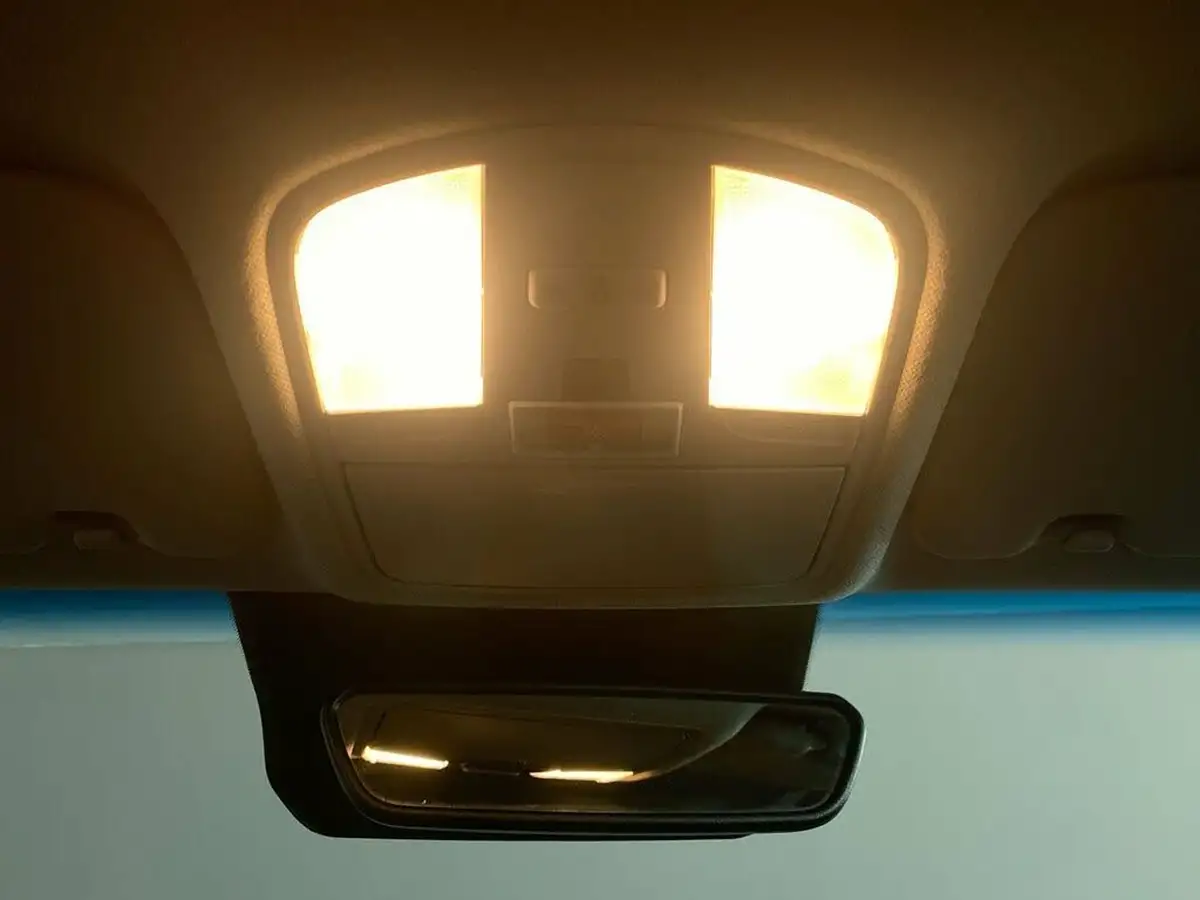 2022-hyundai-kona-e-premium-136ps-39kwh-big-17