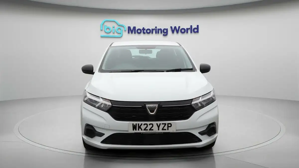 2022-dacia-sandero-10-sce-essential-big-2