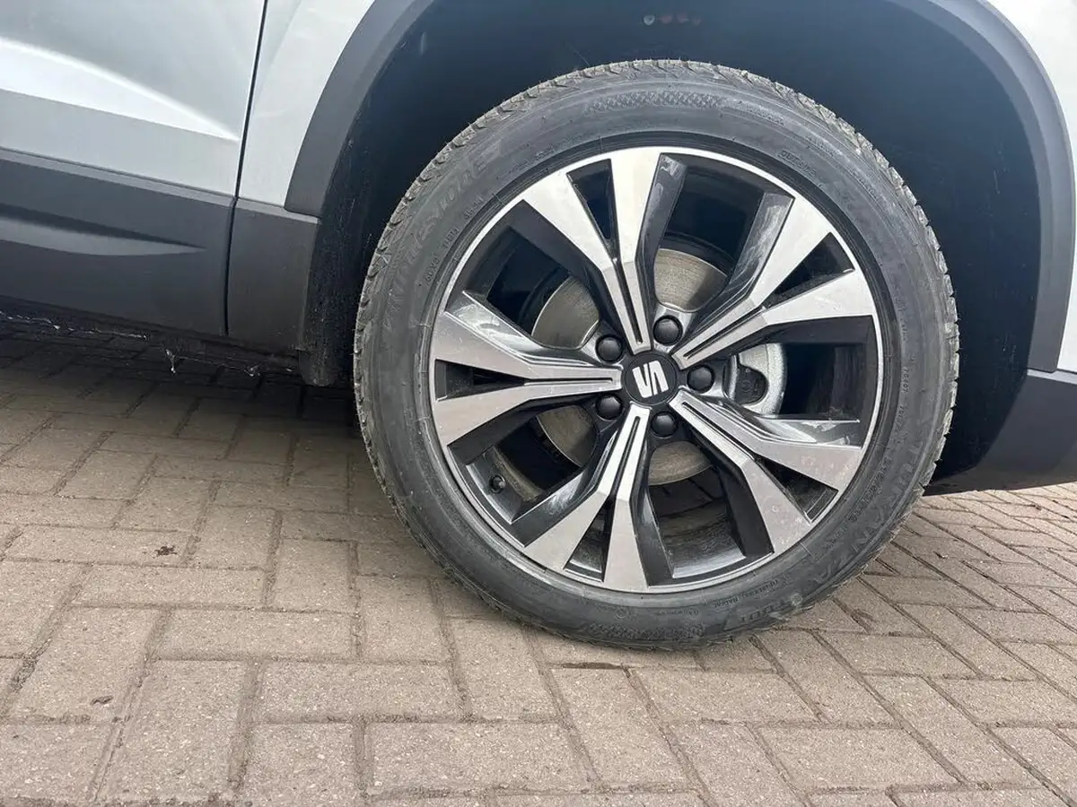2025-seat-ateca-15-ecotsi-se-technology-dsg-big-17