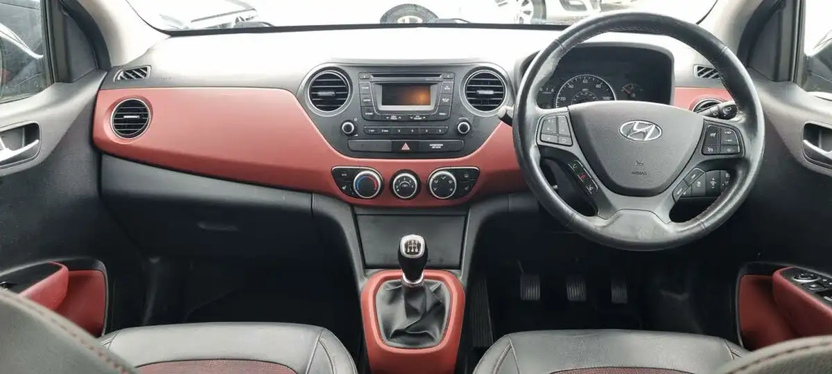 2014-hyundai-i10-12-premium-big-11