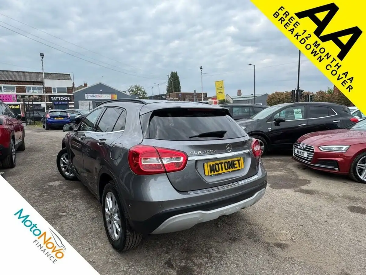 2019-mercedes-benz-gla-class-21d-gla-200d-se-executivess-big-24