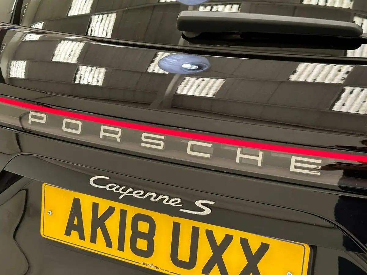 2018-porsche-cayenne-30-v6-s-big-8