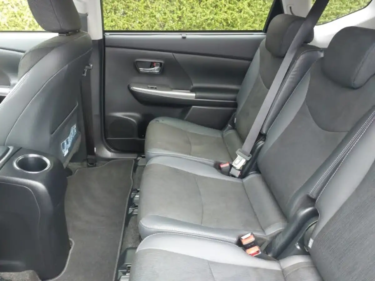 2020-toyota-prius-18-vvt-i-excel-big-5