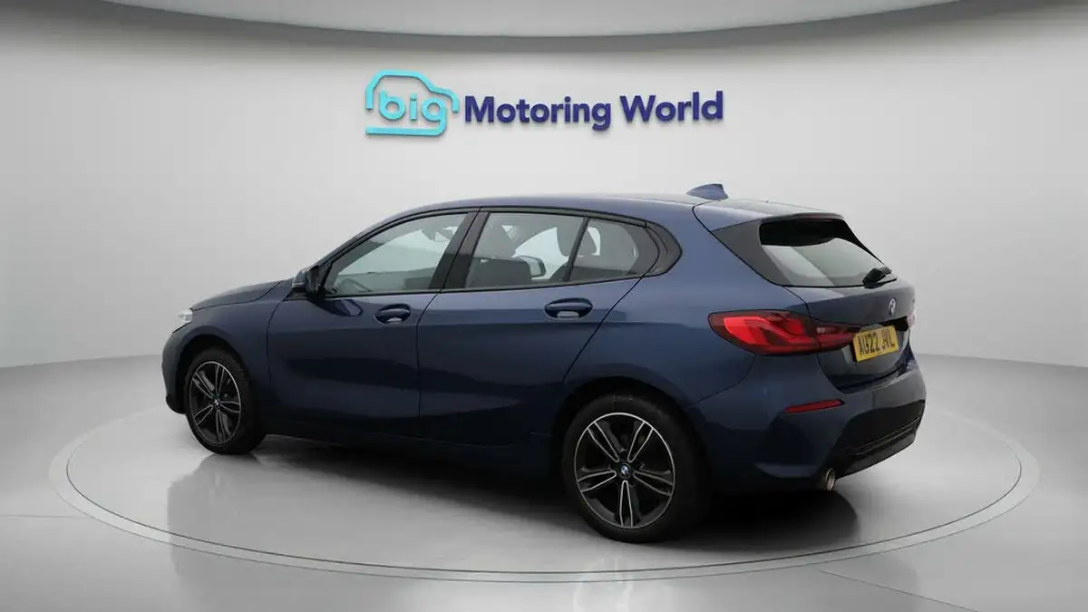 2022-bmw-1-series-15-118i-sport-big-5