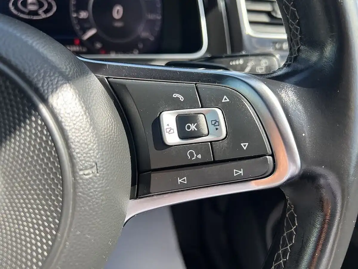2018-volkswagen-golf-20tdi-gtd-hatchback-5d-dsg-big-22