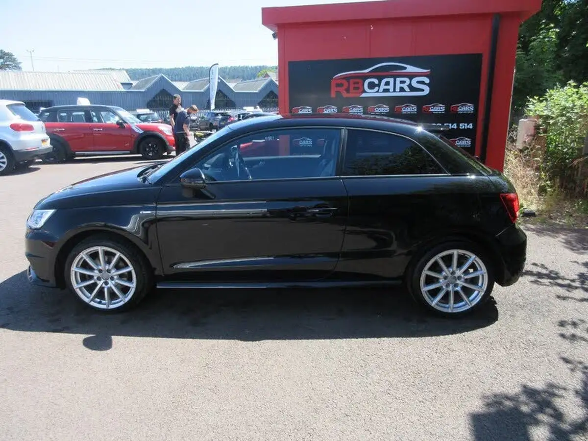2015-audi-a1-14-s-line-125ps-ss-hatchback-3d-1395cc-big-3