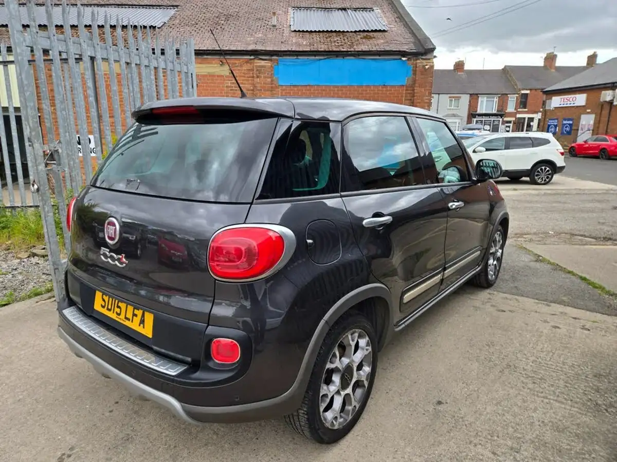 2015-fiat-500l-14-trekking-95bhp-big-7