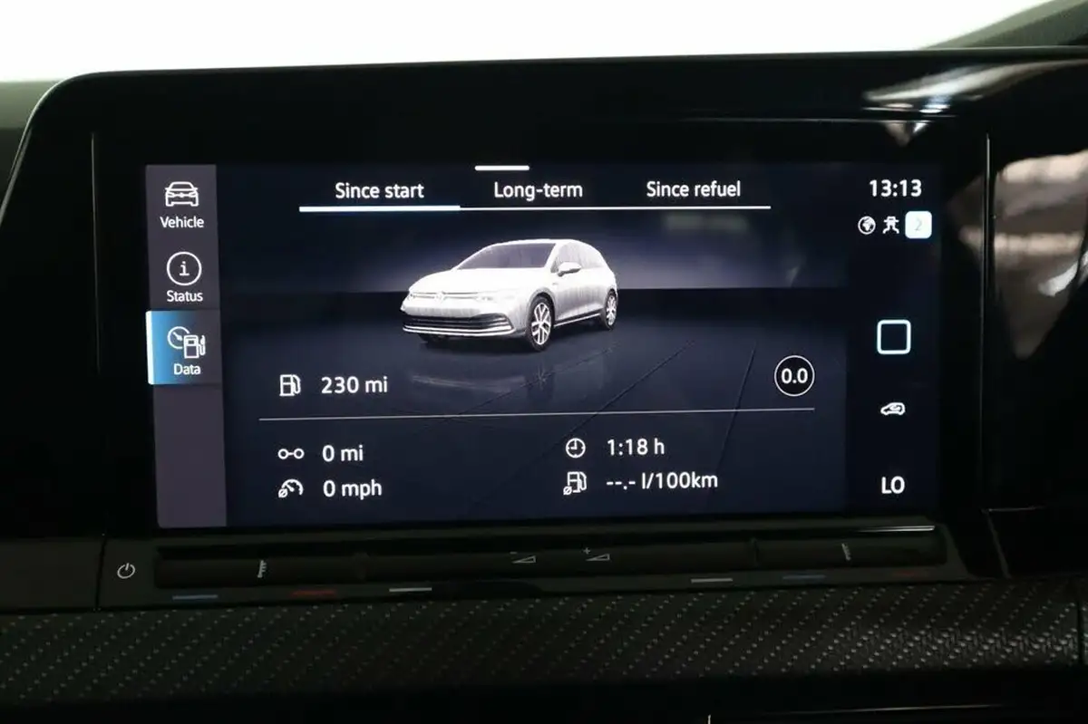 2022-volkswagen-golf-15-etsi-r-line-150ps-hatchback-big-46