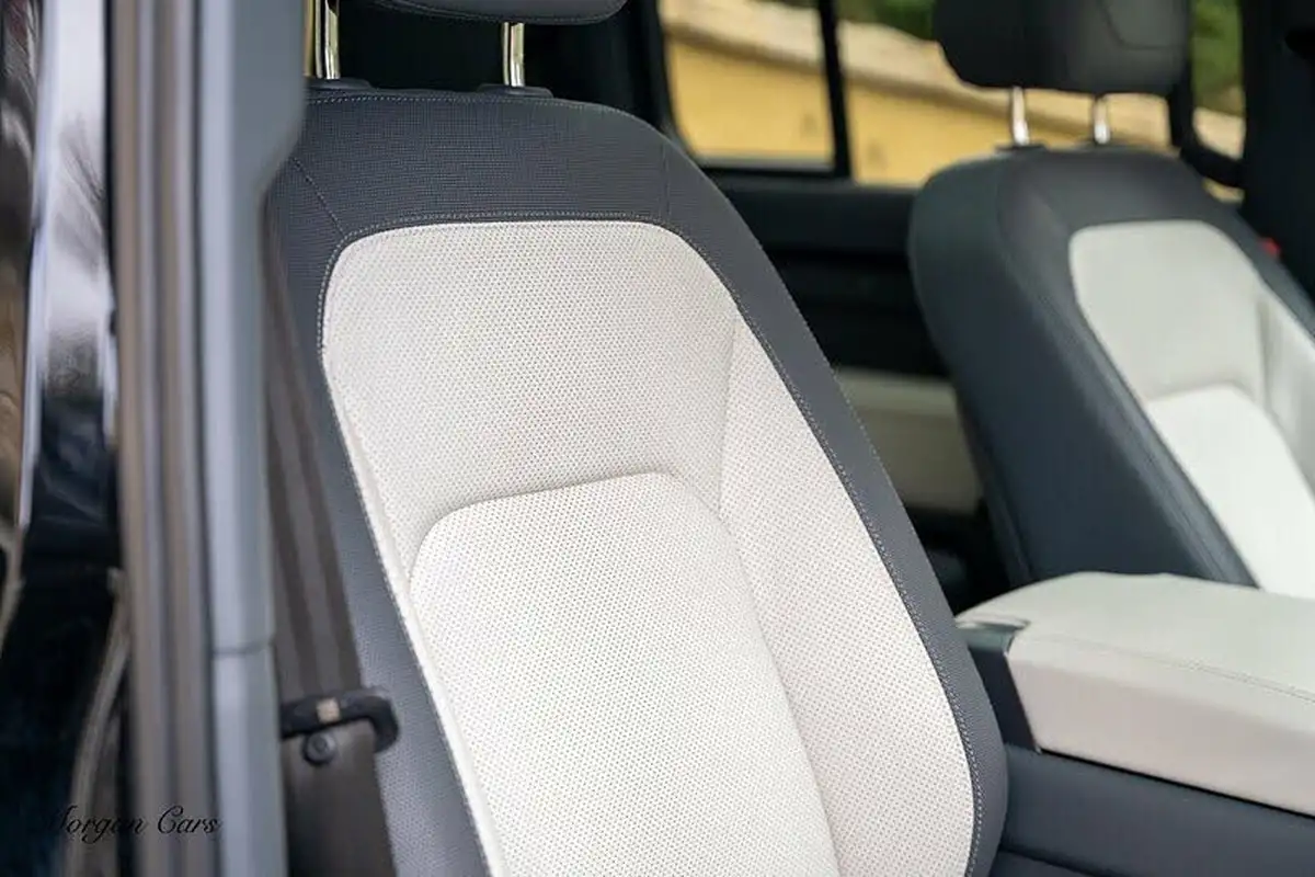 2023-land-rover-110-defender-30-d250-x-dynamic-hse-big-33