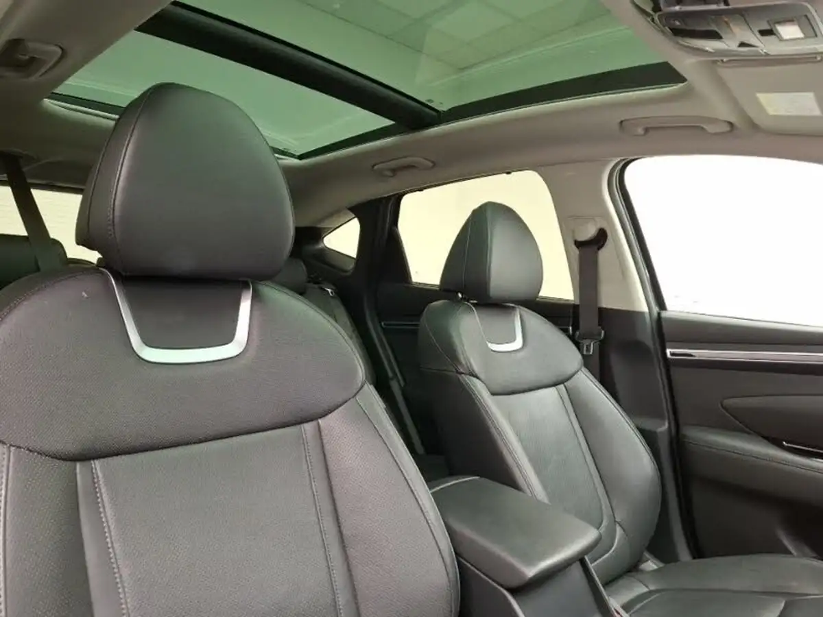 2022-hyundai-tucson-16-t-gdi-ultimate-150ps-big-13