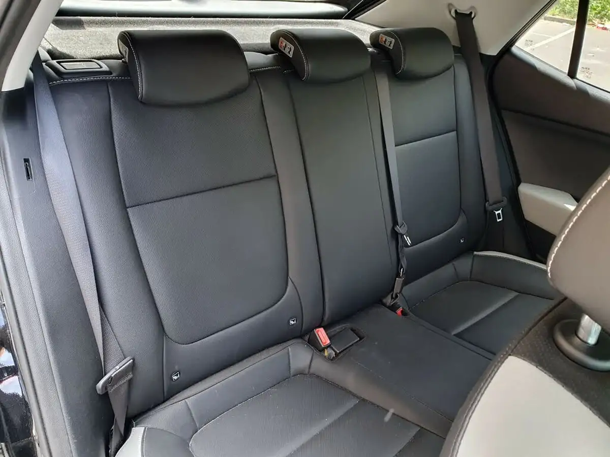 2019-kia-stonic-10-t-gdi-4-dct-big-11