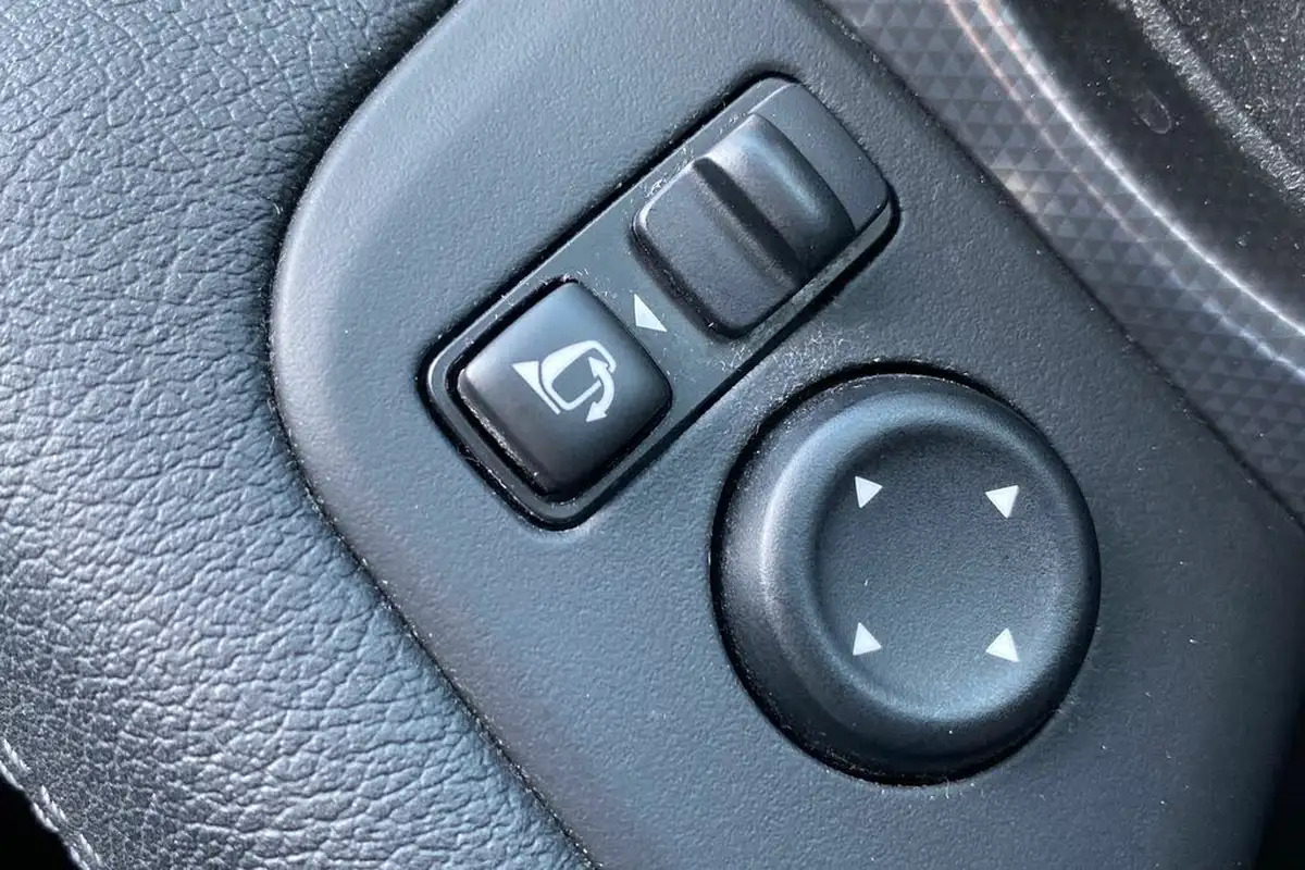 2018-nissan-qashqai-16dci-tekna-big-26
