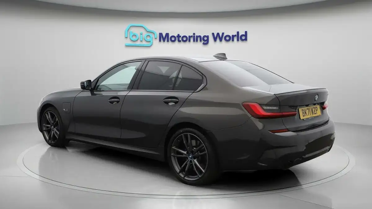2021-bmw-3-series-20-330e-m-sport-pro-edition-saloon-4d-big-5