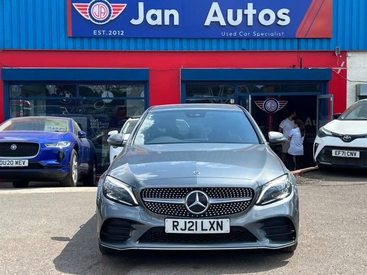 2021-mercedes-benz-c-class-20d-c300de-amg-line-edition-saloon-4d-big-36