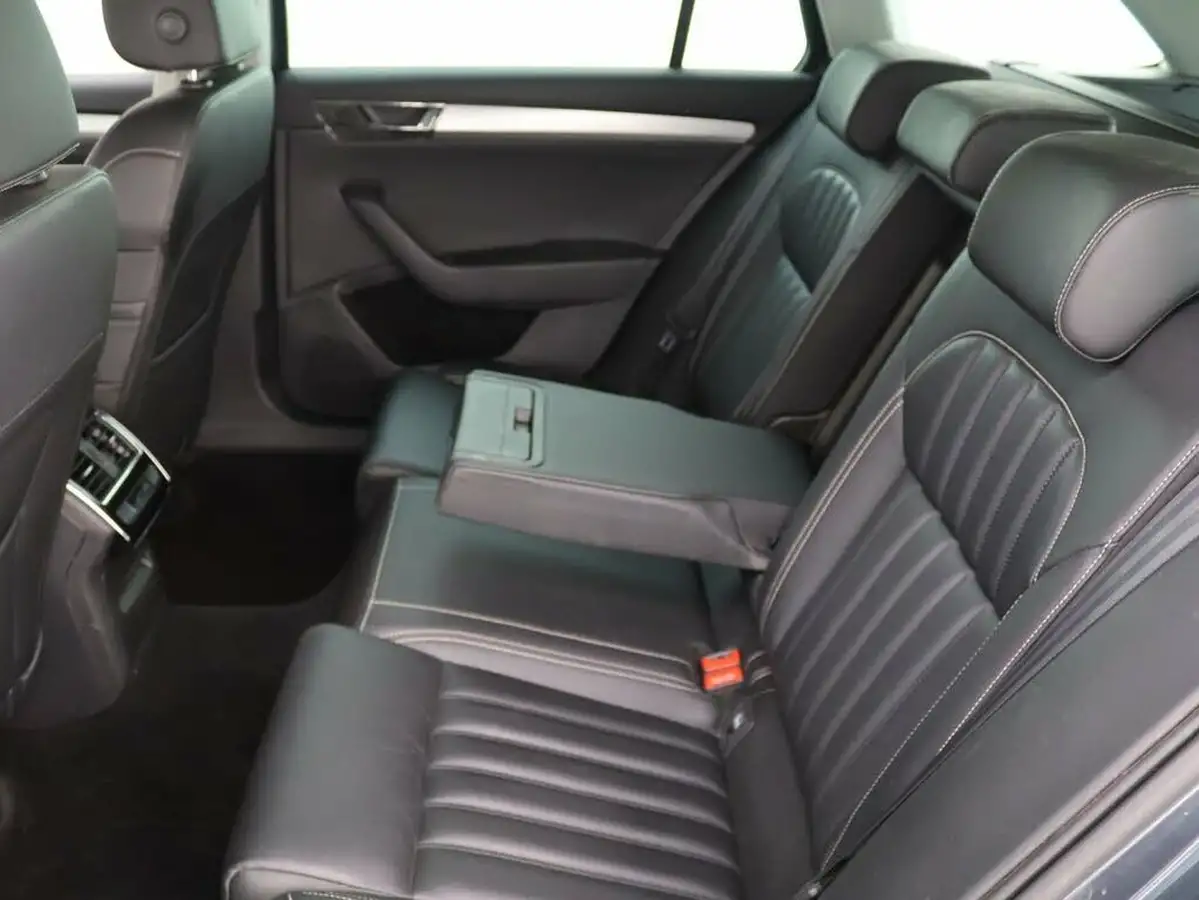 2020-skoda-superb-14-tsi-se-technology-estate-big-21