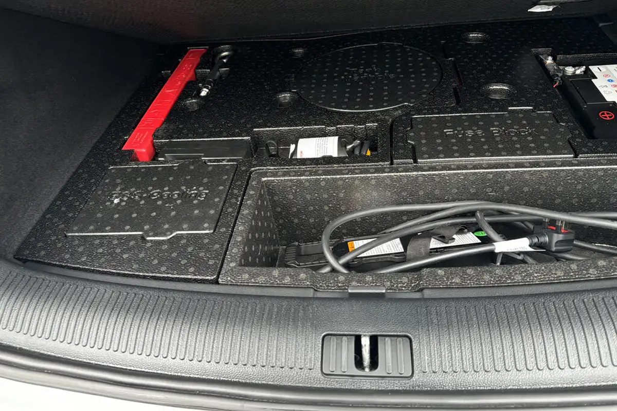 2023-mg-hs-15t-gdi-trophy-258ps-plug-in-hybrid-auto-big-23