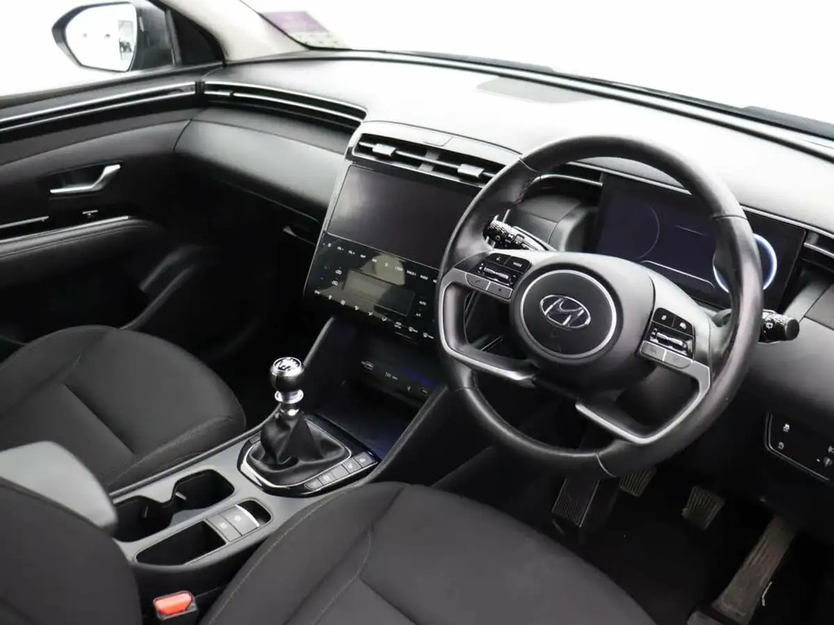 2022-hyundai-tucson-16-t-gdi-premium-150ps-big-16