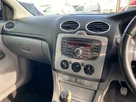 2010-ford-focus-16-zetec-hatchback-5d-small-32