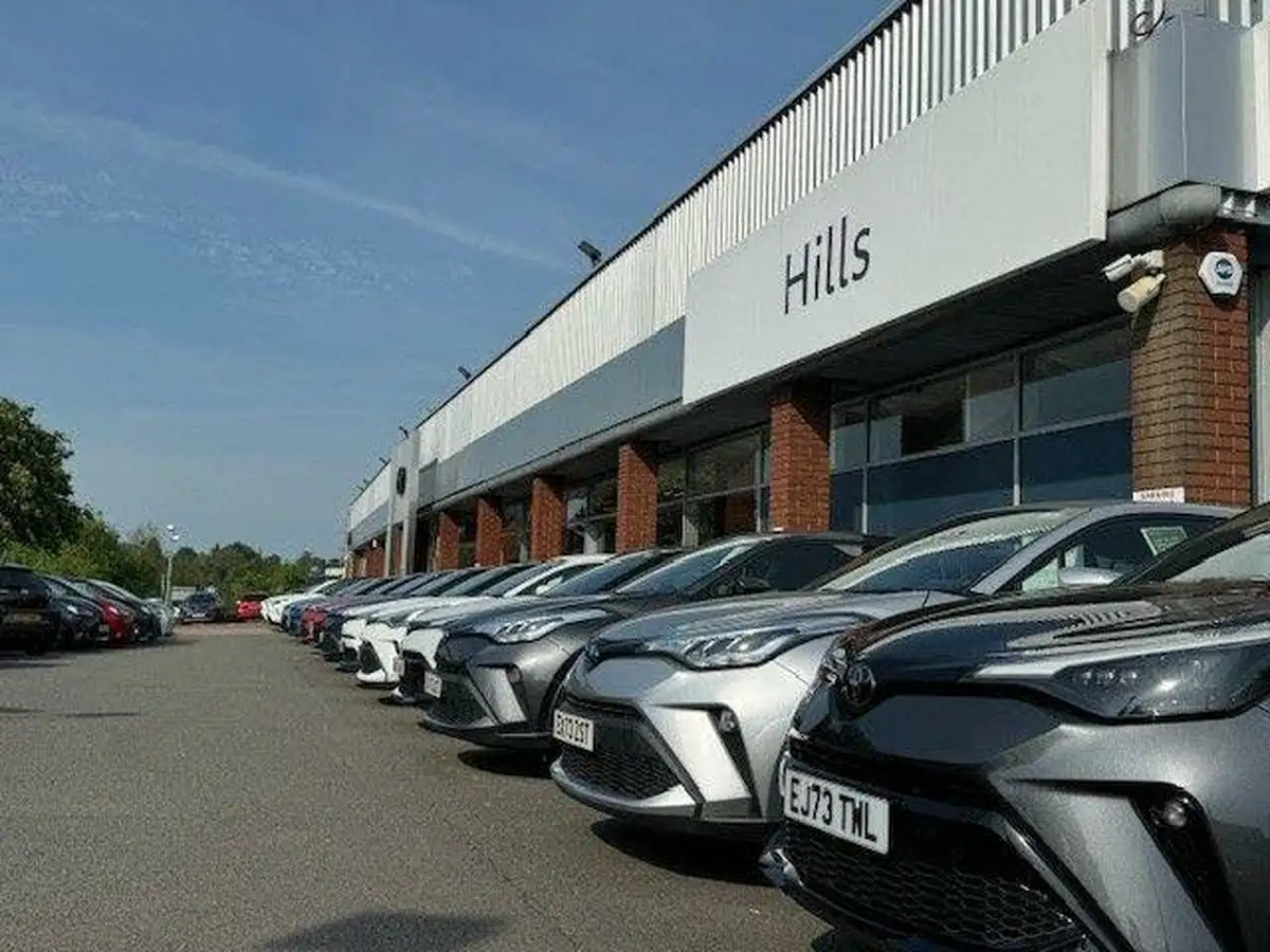 2019-toyota-yaris-15-vvt-i-icon-tech-111bhp-1496cc-cvt-big-7