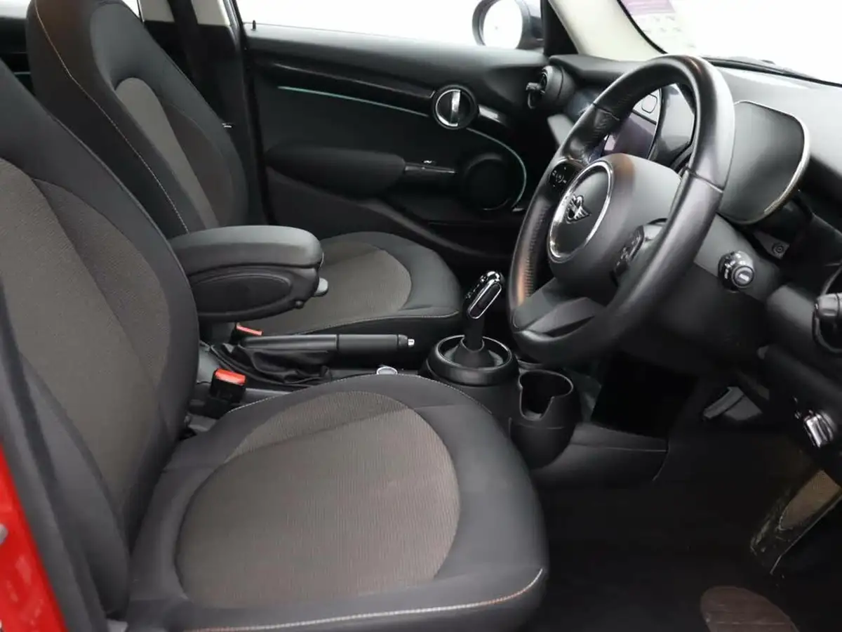 2021-mini-cooper-15-cooper-classic-hatchback-5d-auto-big-20