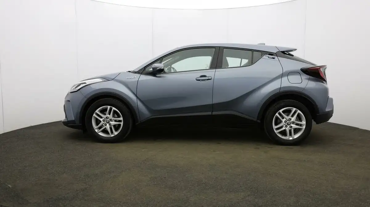 2020-toyota-c-hr-18-vvt-i-icon-parking-pack-big-61