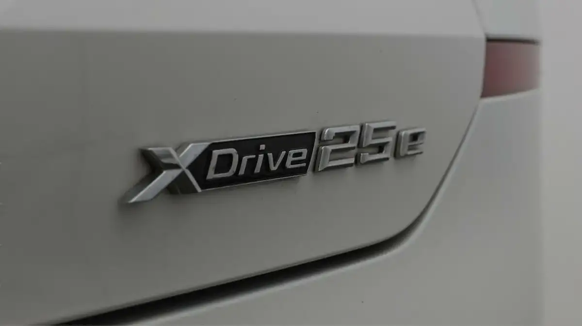 2021-bmw-x2-15-xdrive25e-sport-big-22