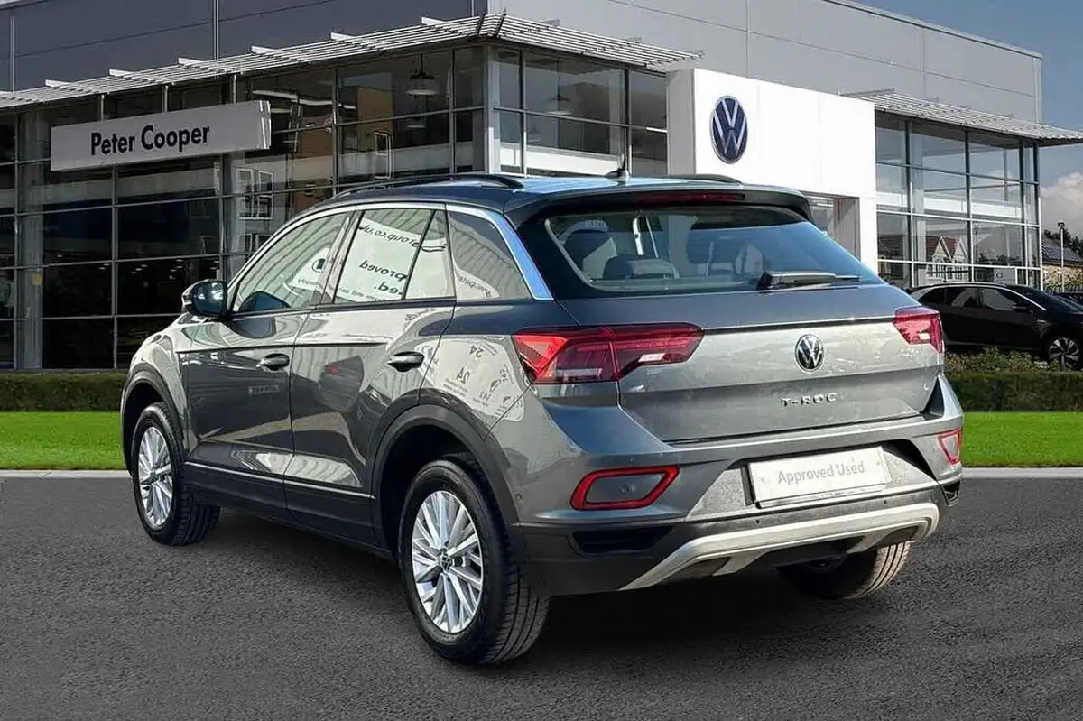 2023-volkswagen-t-roc-15-tsi-life-dsg-big-2