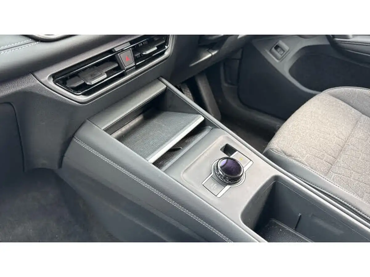 2025-volkswagen-tiguan-15-etsi-match-150ps-big-12