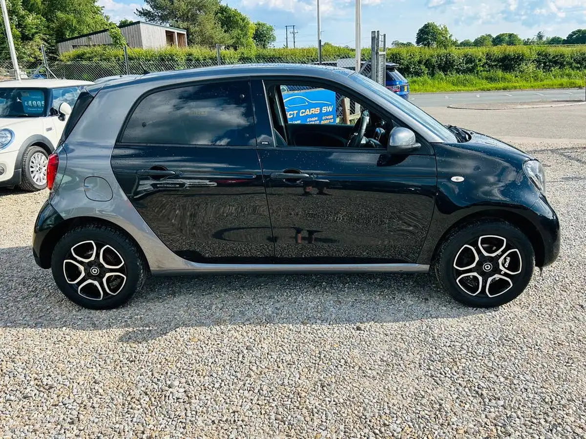 2016-smart-forfour-09-prime-premium-plusss-big-9