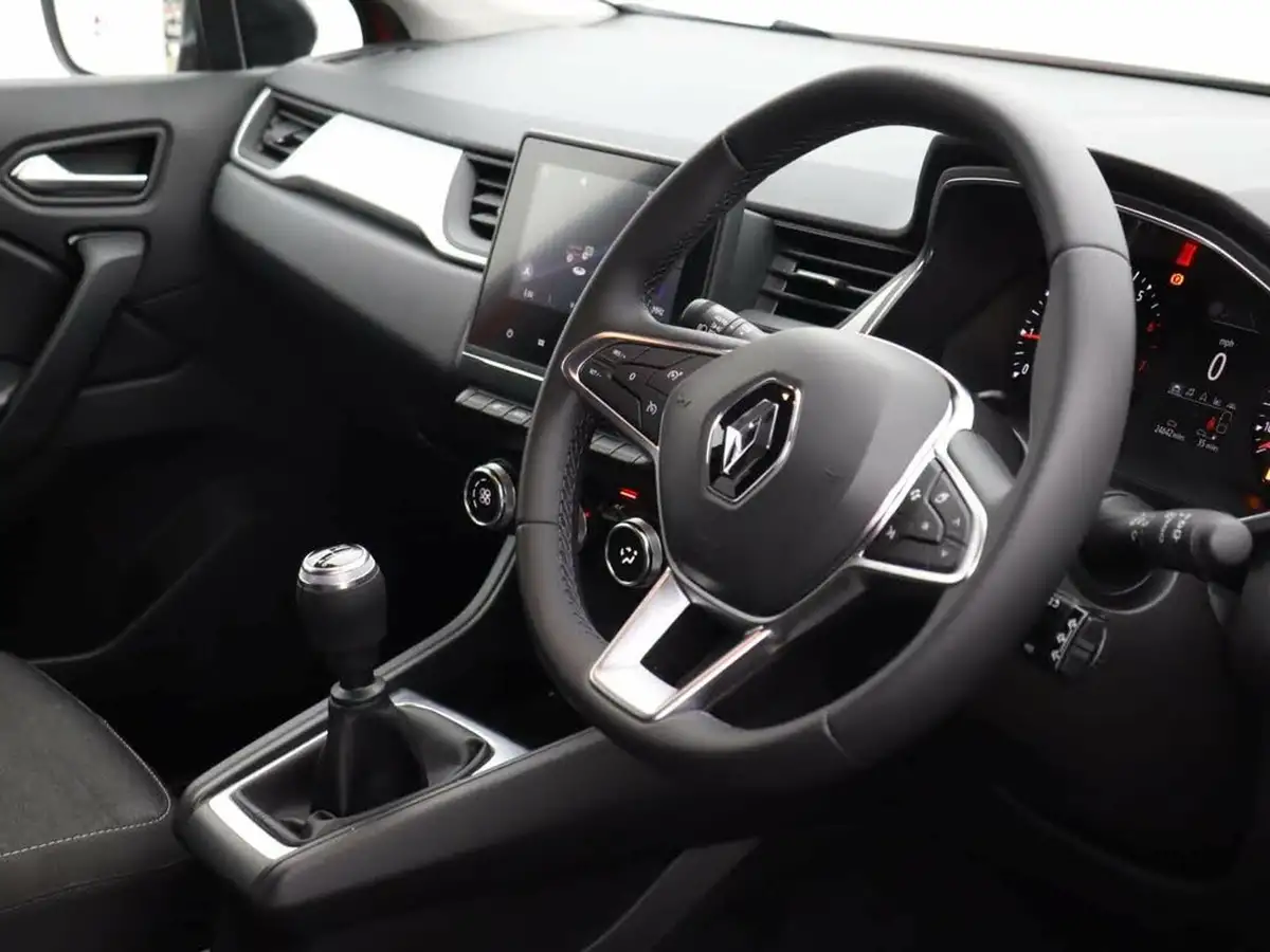 2022-renault-captur-13-tce-iconic-edition-big-6