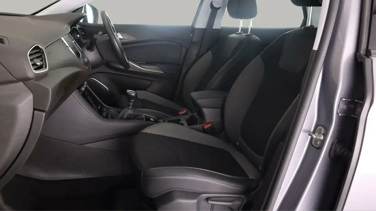 2021-vauxhall-grandland-x-12-business-edition-nav-big-14