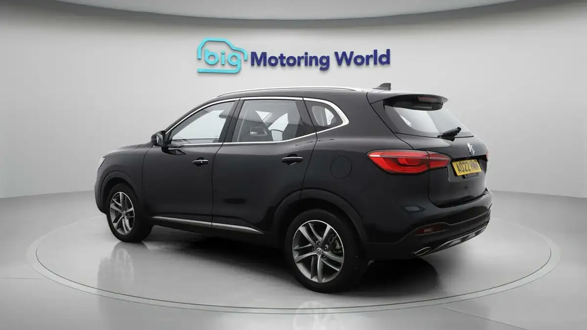 2022-mg-hs-15t-gdi-exclusive-162ps-dct-big-5