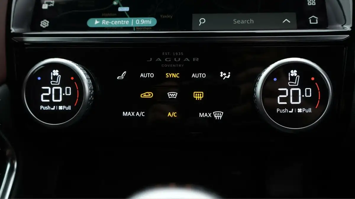 2022-jaguar-e-pace-20-d165-r-dynamic-se-big-11