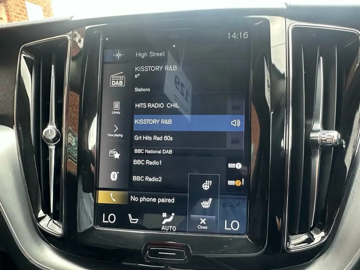 2018-volvo-xc60-20td-d4-momentum-4x4-big-11