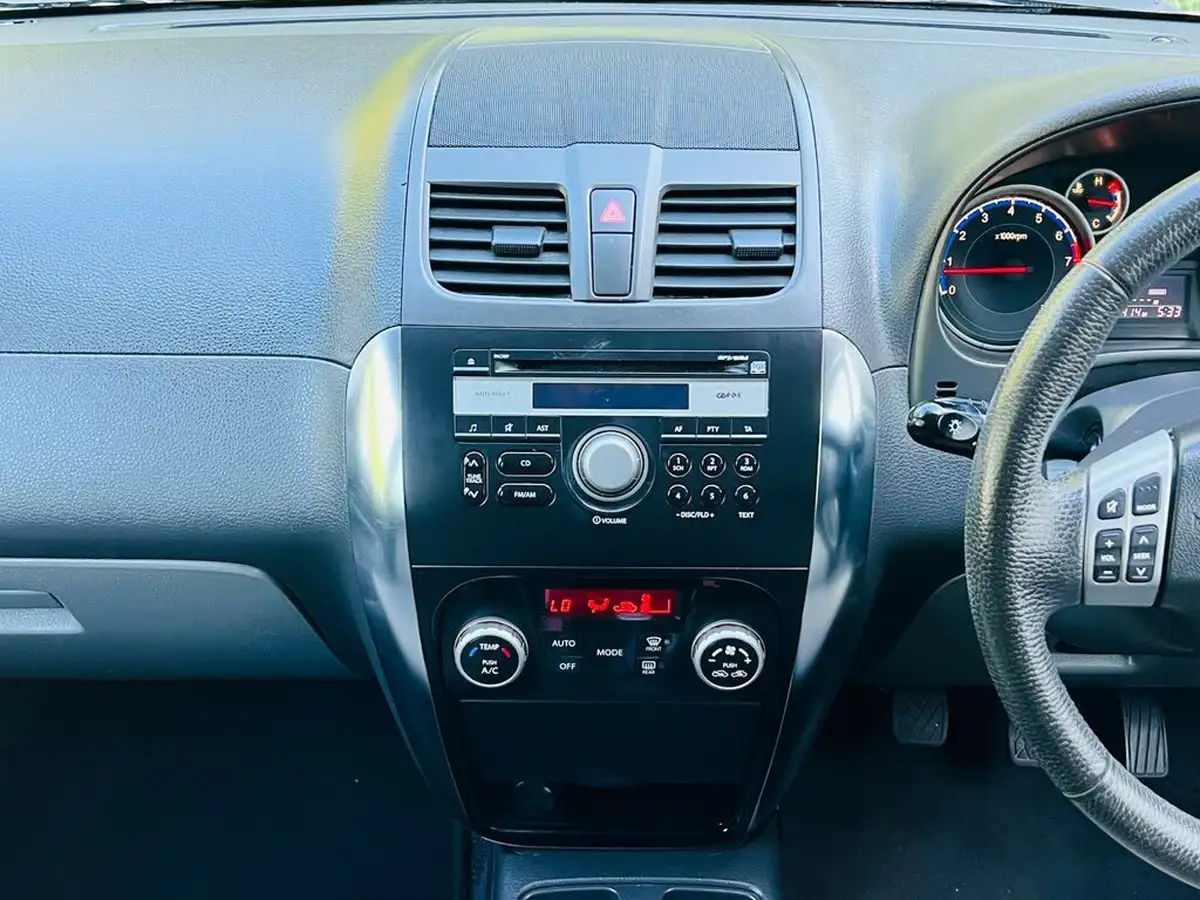 2011-suzuki-sx4-16-sz5-big-55