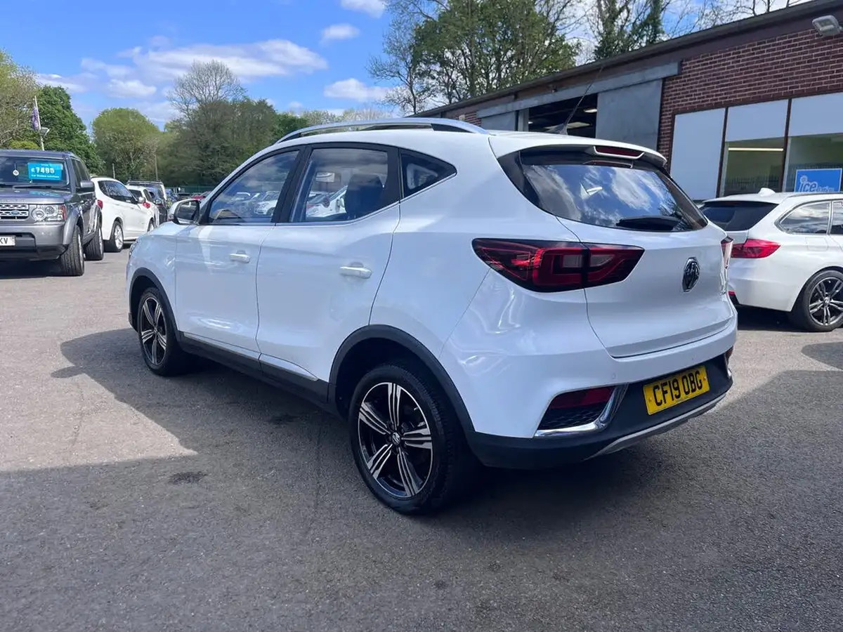 2019-mg-zs-suv-15-vti-tech-exclusive-105bhp-big-6