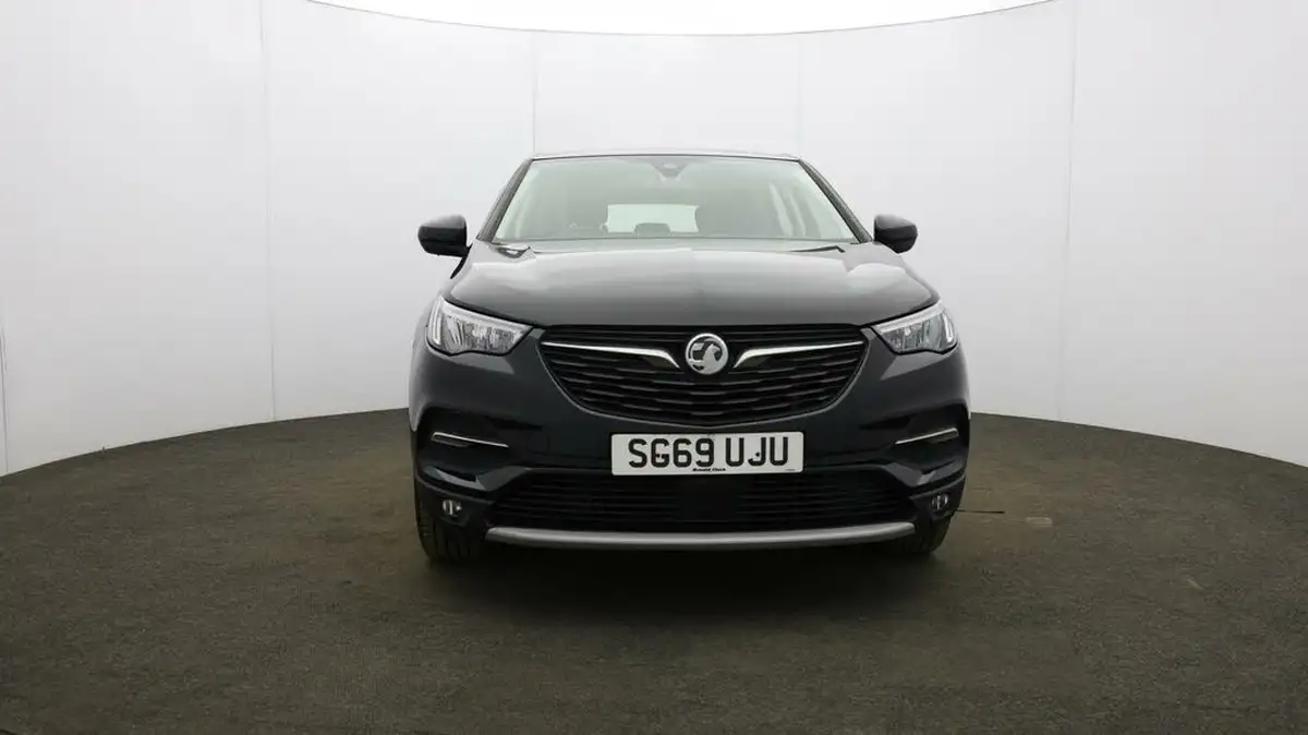 2019-vauxhall-grandland-x-15td-sport-nav-big-40