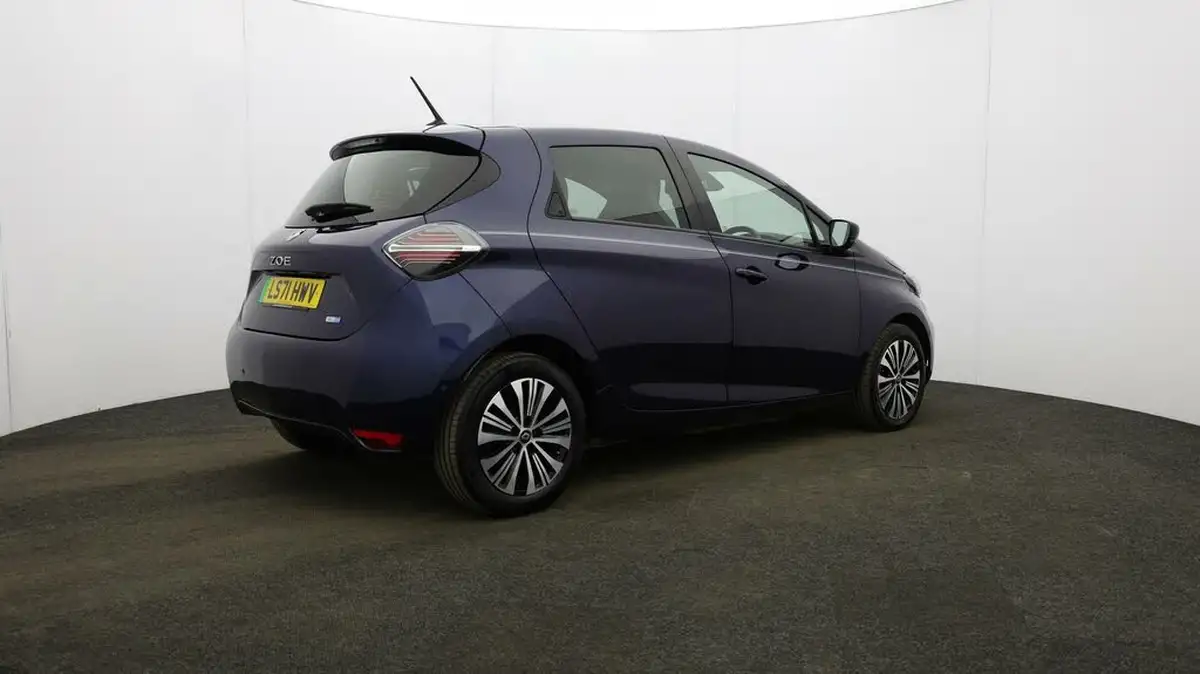 2021-renault-zoe-e-riviera-limited-edition-big-62